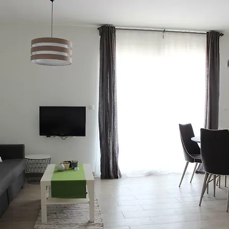 Luce דירה טרוגיר