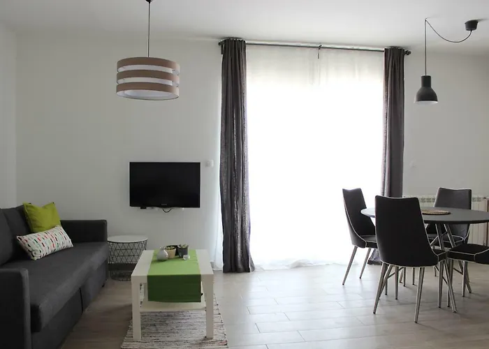 Luce شقة تروغير